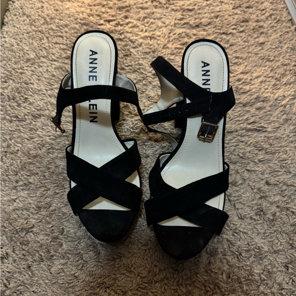 Anne Klein black platform heels